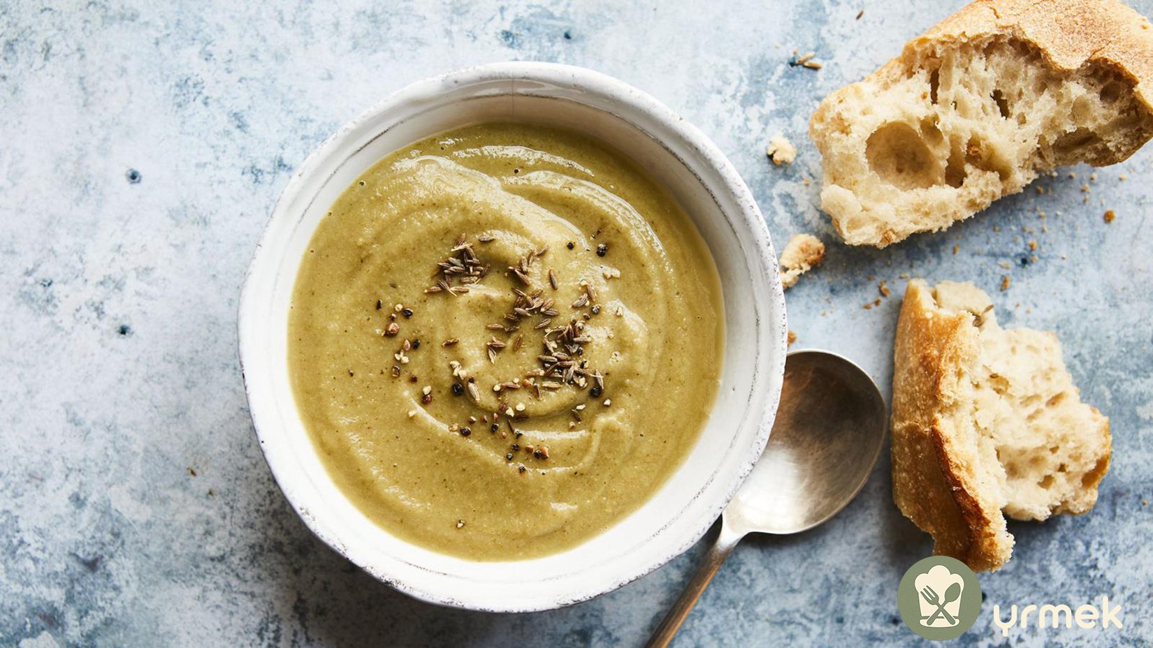 Karnabaharlı Brokoli Çorbası Tarifi