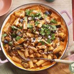 Kızarmış Patlıcanlı Makarna Tarifi