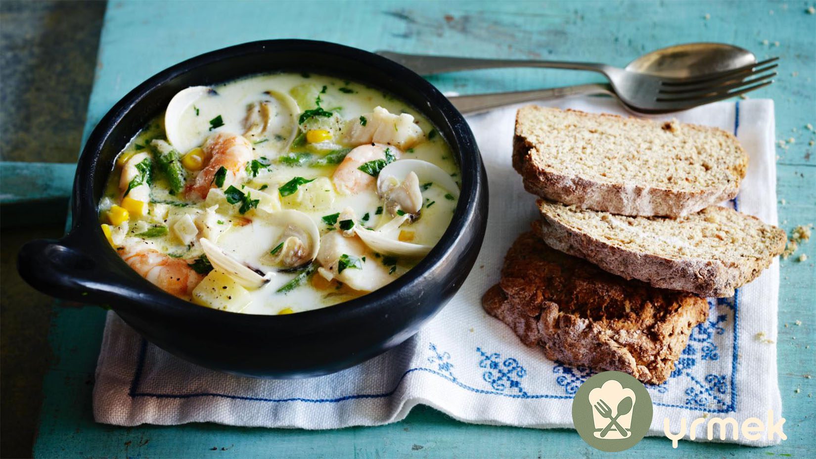 Sodalı Ekmekli Balık Çorbası Tarifi